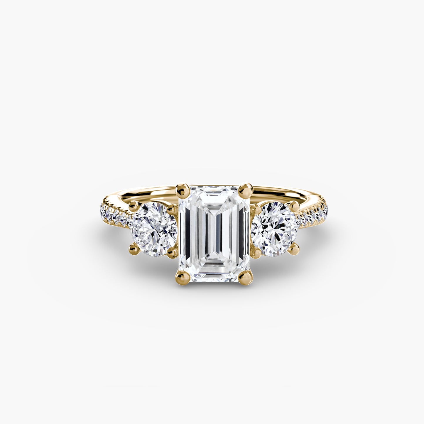 Montura Trilogía Pavé – Anillo de tres diamantes con brazo engastado