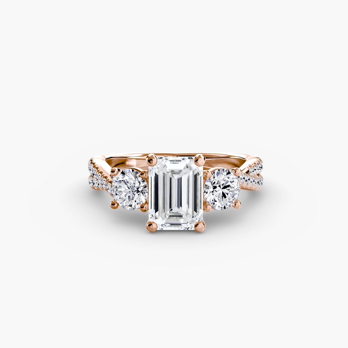 💍 Montura Trilogía Pavé Ancha – Anillo de tres diamantes con brazo engastado